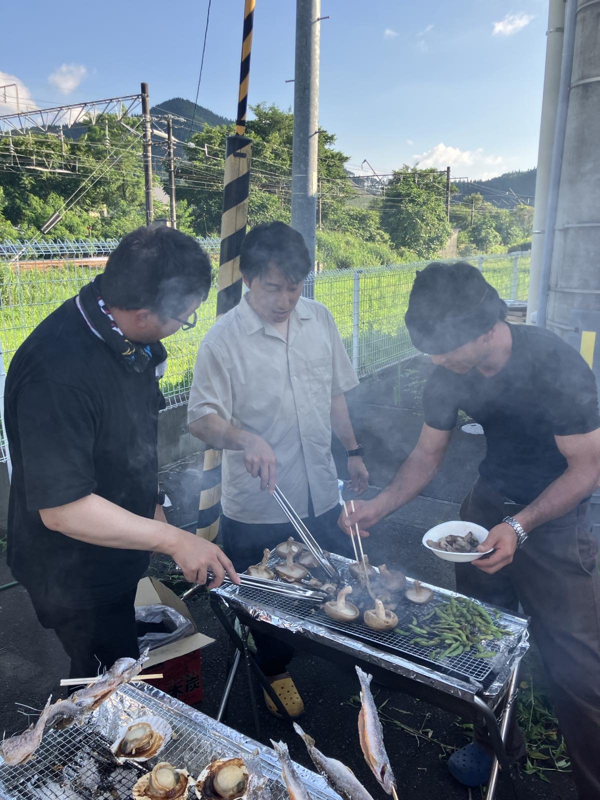 仲間とのバーベキュー